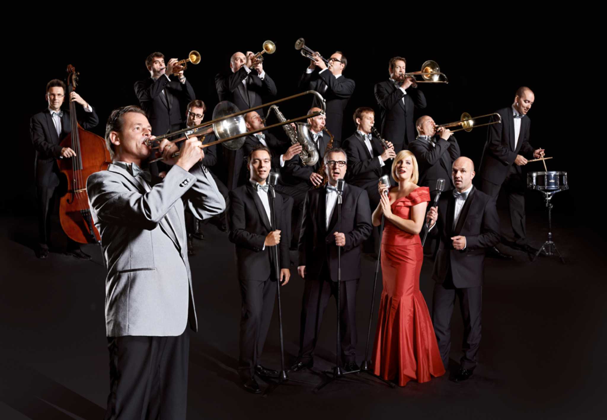 The World Famous Glenn Miller Orchestra