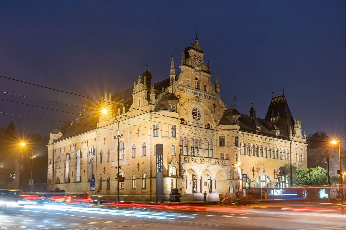 Vernisáž výstav Zdena Kolečková | Zrnko v čase a Jan Vochoč | Poutník životem malíře