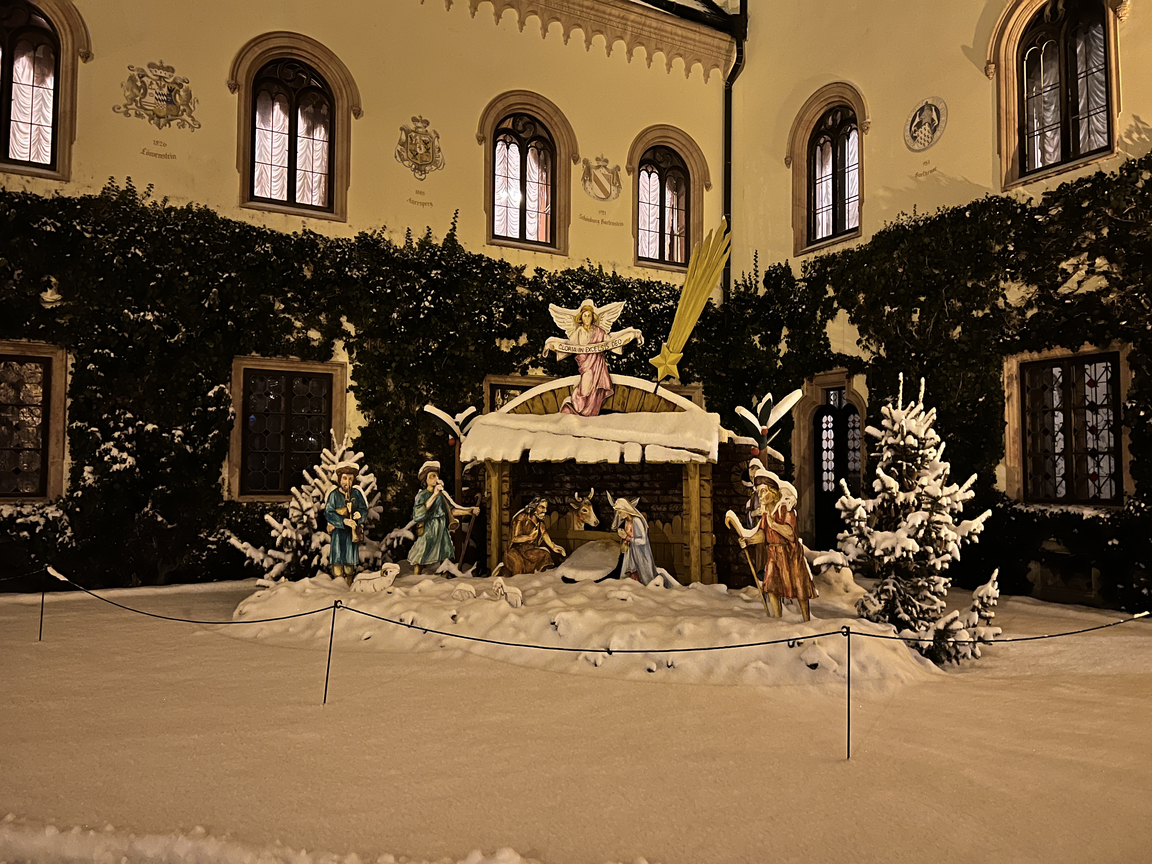 sychrovske-nadvori-s-betlemem.jpg