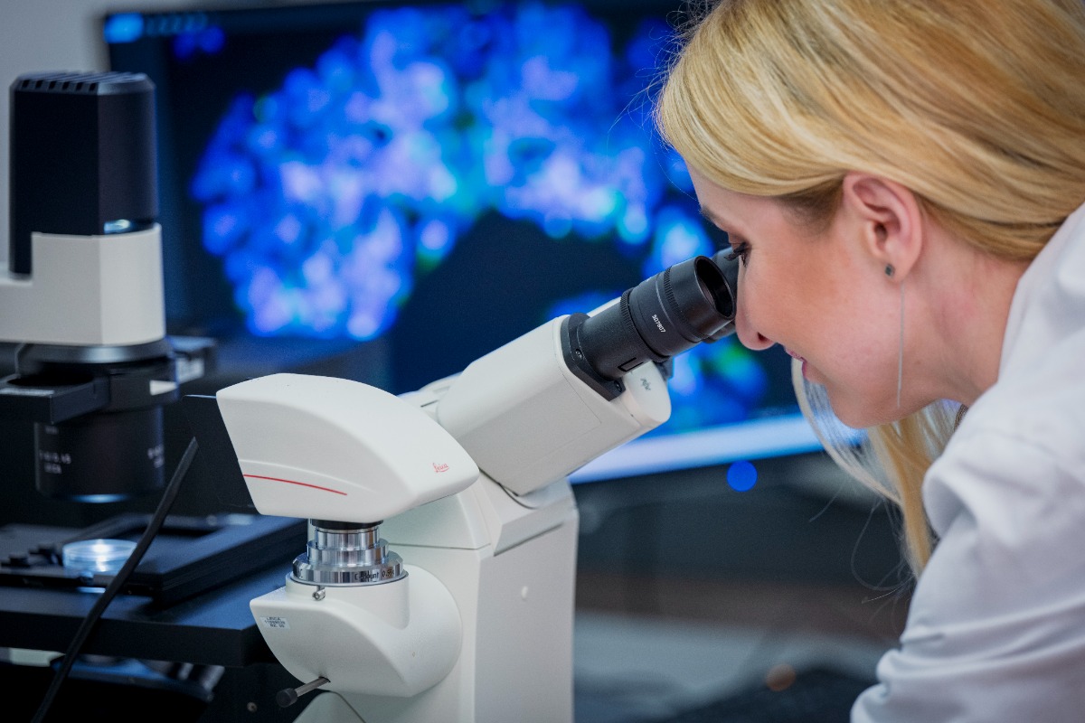 Karol&iacute;na Mor&aacute;vkov&aacute;-změněno-na-1200x800.jpeg