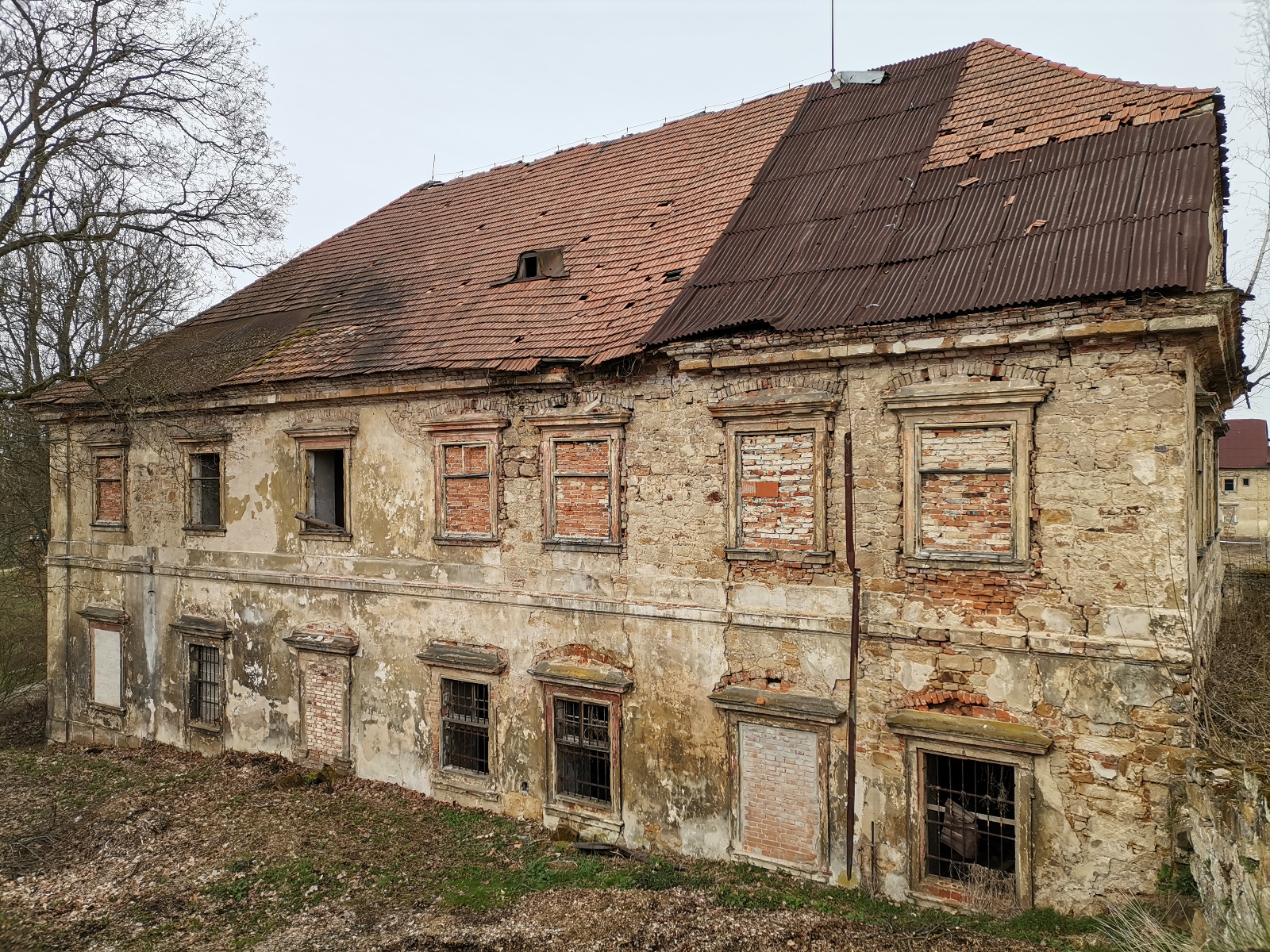 zakupy-konirna-archiv-npu-3-.jpg