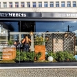 Náhled článku: Křišťálové boxy v Liberci nepředstavují jen sklo. Své umění zde ukazuje i mistryně ve floristice