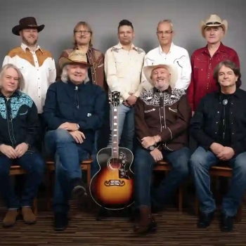 VÁNOČNÍ SALOON FEŠÁKŮ