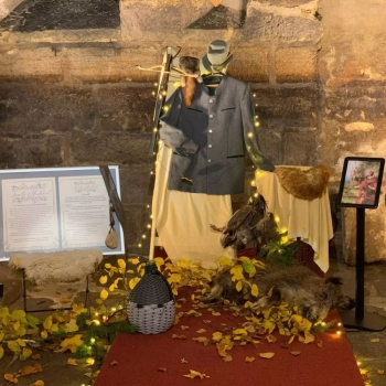 LISTOPADOVÉ ZVYKLOSTI aneb Od Dušiček k Lucii