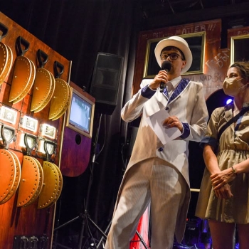 Jukebox na nádvoří Paláce Liebieg