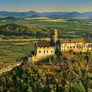 Majestátní hrad Bezděz