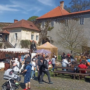 VELIKONOCE NA HRADĚ LIPÝ
