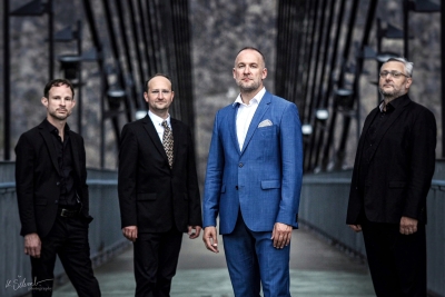 Náhled události: Vilém Veverka TRIOplus – Vánoční „Má jazzová vlast"