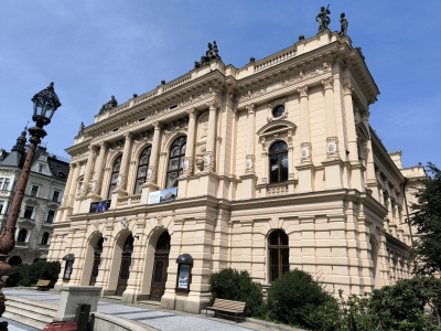 Náhled události: ROZBITÉ ZRCADLO