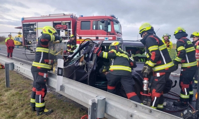 Náhled článku: Další oběť na silnici I/35. Osobní automobil se čelně srazil s kamionem