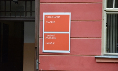 Náhled článku: Kapacity nocleháren pro lidi bez domova jsou kvůli mrazu už teď plné. V Jablonci jsou k dispozici horké židle