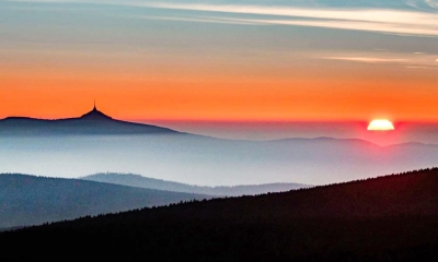 Náhled článku: Ještěd, Klíč i Kozákov. Novoroční turistika v kraji láká na stovky účastníků