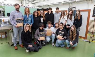 Náhled článku: Studenti liberecké průmyslovky vytvořili limitovanou edici šál a nákrčníků. Kolekce je v běžném prodeji