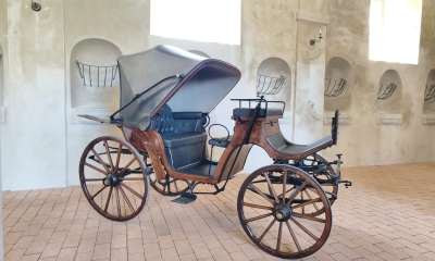 Náhled článku: Do Zákup se stěhují historické kočáry. Zámek chystá v konírně novou expozici