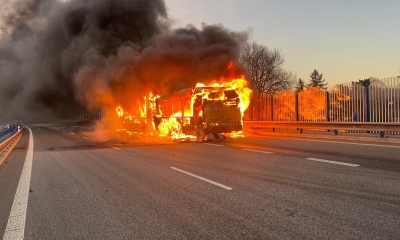 Náhled článku: U Chrastavy hořel ráno autobus. Bylo v něm 30 cestujících
