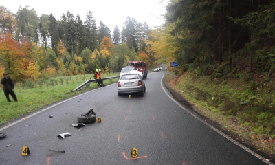 Náhled článku: Kuriozní nehoda u Kvítkova. Odpadlé kolo z Fabie trefilo protijedoucí auto