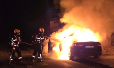 Náhled článku: Rychlý zásah v Hájích nad Jizerou. Hasiči zlikvidovali požár vozu během pár minut