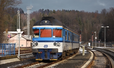 Náhled článku: Legenda se vrací na Zubačku. Motorový vůz „Petra“ posílí nostalgické vlaky v Kořenově