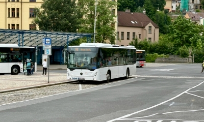 Náhled článku: Cesta z Jablonce do Prahy je snazší. Jízdní řád doplnily nové autobusové spoje