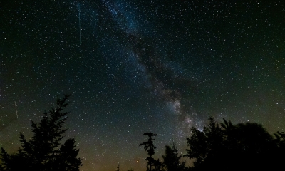 Náhled článku: Nad Frýdlantskem létají nejkrásnější padající hvězdy roku. Vidět byla i polární záře