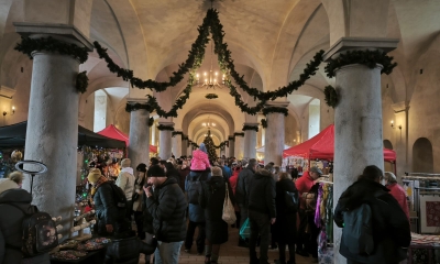 Náhled článku: Hit letošního adventu. Vánoční trhy v barokní konírně zákupského zámku lákají tisíce lidí