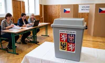 Náhled článku: Volební místnosti v kraji se otevřely. Někde lidé hlasují i v referendech