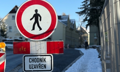 Náhled článku: Stavba autobusové zastávky u liberecké nemocnice nabrala zpoždění. Město bude uplatňovat sankce