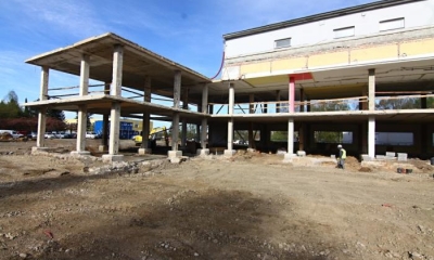 Náhled článku: Bourání skončilo, začíná se stavět. Turnovská hala dostane nové betonové základy