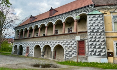 Náhled článku: Červený dům v České Lípě po letech ožije. Nabídne zbraně i historický textil