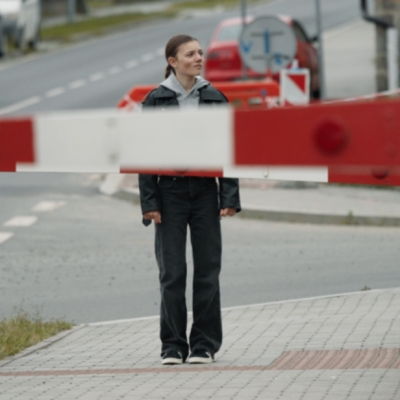 Náhled článku mobil: Koleje nejsou hřiště, ale riziko. Startuje soutěž, kde děti učí dospělé bezpečí na železnici