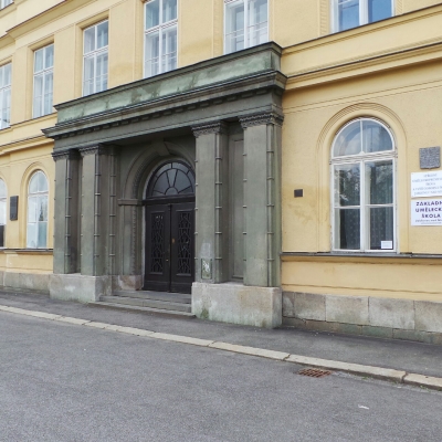 Náhled článku mobil: Jabloneckou průmyslovku čeká třetí etapa výměny oken. Obnova za více než 8 milionů naváže na předchozí opravy