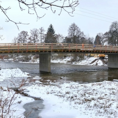 Náhled článku mobil: Po novém mostě přes Jizeru v Přepeřích se dnes projedou první auta