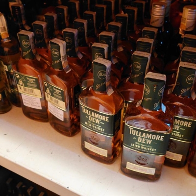 Náhled článku mobil: Celníci zabavili stovky lahví alkoholu. Hospodskému chyběly faktury