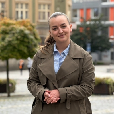 Náhled článku mobil: „Už od malička jsem chtěla dokázat něco velkého“. Sněmovní volby obrátily Lucii Bartošové život naruby
