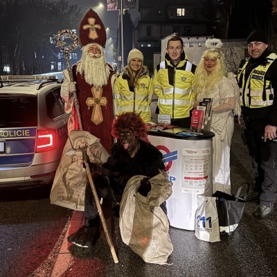 Náhled článku mobil: Místo Mikuláše narazili na policii. Během silniční kontroly zastavili pět řidičů pod vlivem alkoholu