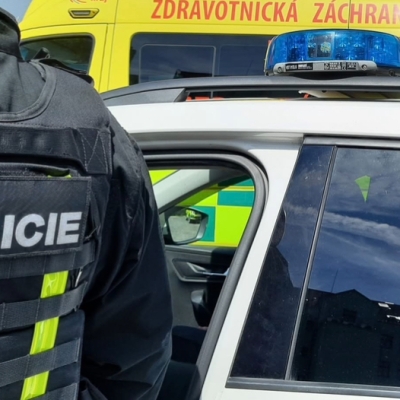 Náhled článku mobil: Sraz sportovních vozů v Hrádku nad Nisou skončil neštěstím. Mustang smetl diváky, pět lidí je v nemocnici