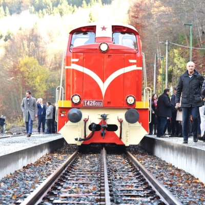 Náhled článku mobil: Zubačka z Tanvaldu do Kořenova je opravená. Po desítkách let vrací možnost křižování vlaků v Dolním Polubném