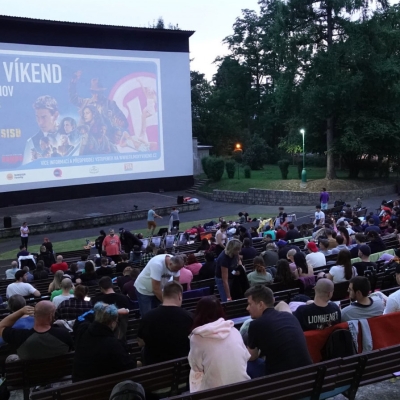Náhled článku mobil: Letní kino v Turnově je zpět. Filmy pod širým nebem lákají na předpremiéry i tematické víkendy