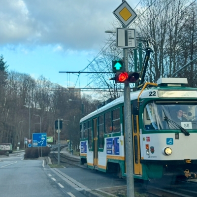 Náhled článku mobil: Tramvaje mezi Libercem a Jabloncem stojí. Výluka potrvá až do pondělí