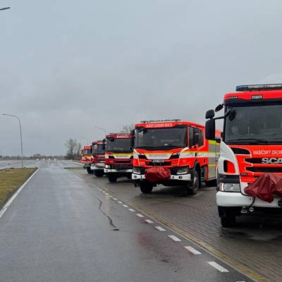 Náhled článku mobil: Strojníci HZS Libereckého kraje absolvují specializovaný výcvik bezpečné jízdy na polygonu