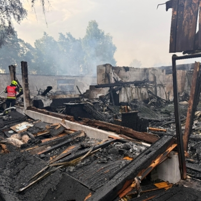 Náhled článku mobil: Policie už zná příčinu letošního požáru restaurace Bílý Kámen u Máchova jezera