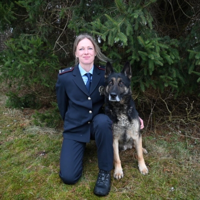 Náhled článku mobil: Psí hrdina a jeho parťák. Titul Psovod roku 2025 putuje do Liberce za záchranu lidského života