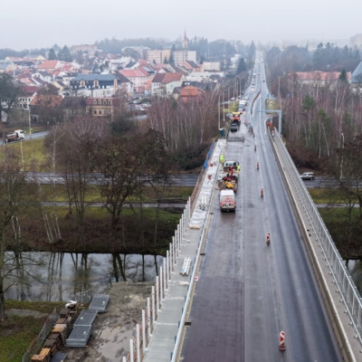 Náhled článku mobil: Konec kolon v České Lípě. Estakáda na tahu I/9 se po dvou letech plně otevírá