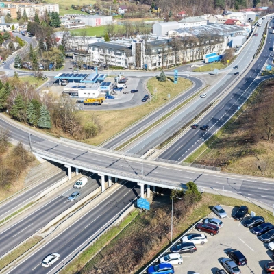 Náhled článku mobil: Most v Hodkovicích čeká demolice. Hlavní tah na Prahu silničáři uzavřou