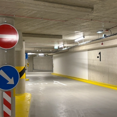 Náhled článku mobil: Konec kroužení kolem liberecké nemocnice. KNL otevřela nový parkovací dům, nabízí přes 300 míst