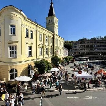 Náhled článku mobil: Železný Brod slaví o víkendu 20 let festivalu Skleněné městečko. Připomene tradici sahající do 19. století