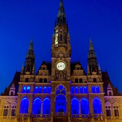 Náhled článku mobil: Liberecká radnice se zahalí do modré. Město podpoří „andělské děti“