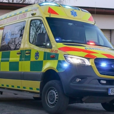 Náhled článku mobil: Další vyřazené sanitky z Libereckého kraje pomohou na Ukrajině. Sloužit budou na frontě i v nemocnicích