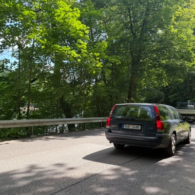 Náhled článku mobil: Zvolenská ulice u liberecké přehrady prozatím sdílenou zónou nebude, rada města záměr neschválila
