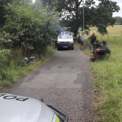 Náhled článku mobil: Jízda po chodníku skončila zraněním a zásahem policie. V České Lípě se střetl cyklista s chodcem